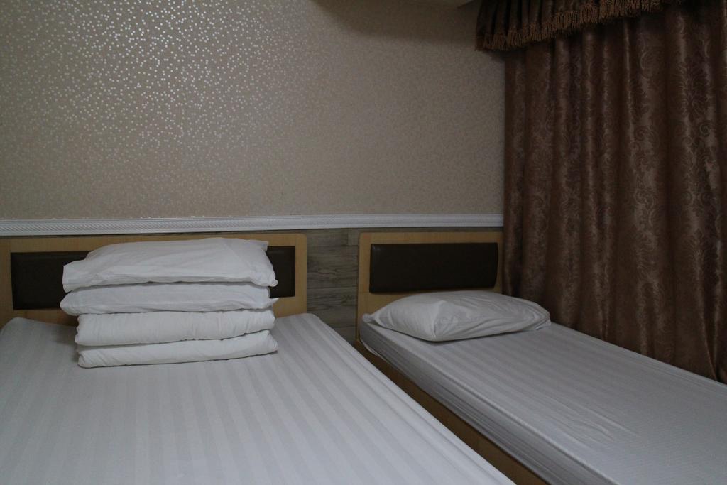 Orchid Inn Хонконг Екстериор снимка