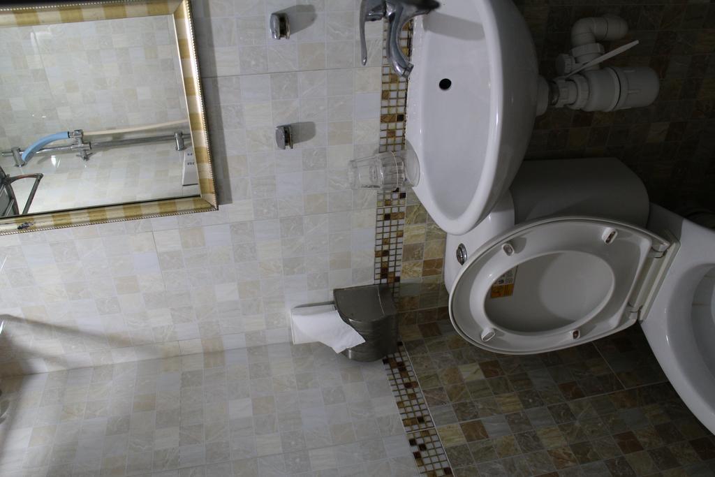 Orchid Inn Хонконг Екстериор снимка